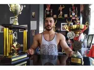 ADÜ spor alanında 141 üniversite arasında üçüncü oldu