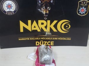 Düzce polisinden uyuşturucu sevkiyatına geçit yok
