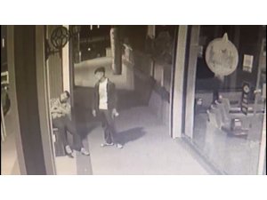 Hırsız rahatlığıyla pes dedirtti, hem çaldı hem zorla uzaklaştırıldı