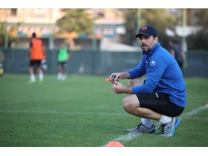 Erol Bulut: “Trabzonspor’dan 3 puan almaya çalışacağız”
