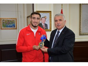 Rusya’dan bronz madalya ile döndü