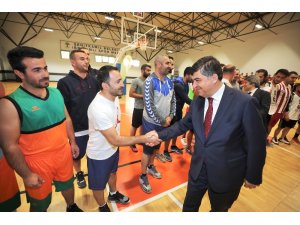 Potada 10 ilin şampiyonu mücadele ediyor
