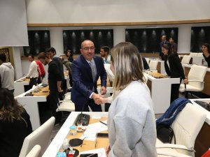 Başkan Kavuş üniversite öğrencileriyle buluştu