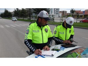 Isparta’da 1 ayda 398 motosiklet ile 53 araç trafikten men edildi
