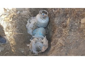 Van’da PKK’ya ait 2’si EYP ile tuzaklanmış 3 büyük tüp ele geçirildi