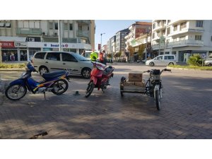 Kula’da emniyetten kask uygulaması