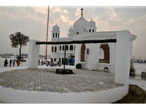 Pakistan ve Hindistan arasında anlaşma sağlanan tek konu: Kartarpur Koridoru