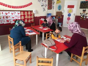 Yıldızeli'nde "Anne-Çocuk Projesi"