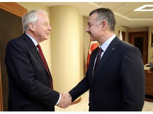 Başkan Büyükakın, Birleşik Krallık Türkiye Ticaret Elçisi Janvrin’i ağırladı