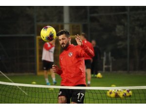 Oğuz Ceylan: “Galatasaray maçına çok iyi hazırlanıyoruz”