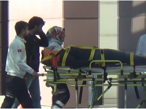 Motosiklet ile otomobil çarpıştı: 1 yaralı