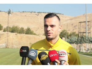 Erkan Kaş’tan şampiyonluk mesajı