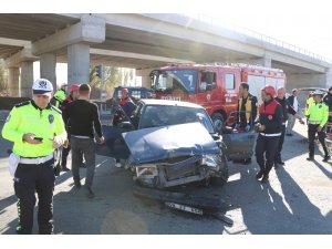 Sivas’ta trafik kazası: 2 yaralı