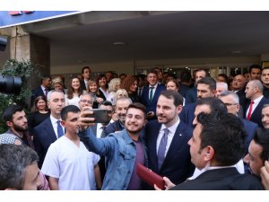 Bakan Albayrak’a yoğun ilgi