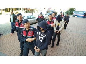 Kocaeli’de 4 DEAŞ şüphelisi adliyeye sevk edildi