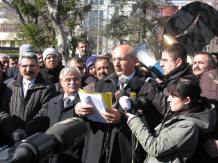 Kökat: 1 Mayıs'ta memurlar alanlarda olacak