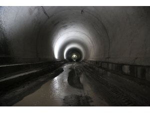 Vali Salih Ayhan, Geminbeli Tüneli'ni inceledi