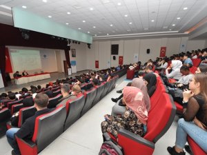 NEÜ’de Uluslararası Öğrenciler Tanışma Toplantısında Bir Araya Geldi