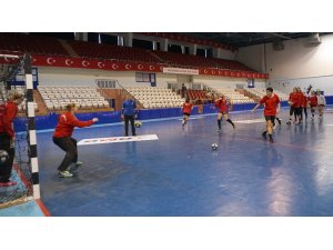 Kastamonu Belediyespor’da EHF Kupası hazırlıkları sürüyor