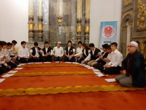 Konya Anadolu İmam Hatip Lisesi öğrencilerinden kandil programı