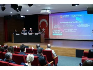 Uzmanlar, AVM’lerin geleceğini mercek altına aldı