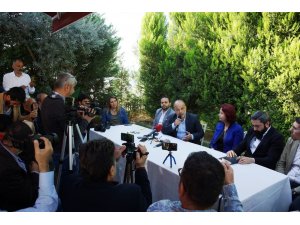 AK Partili Yavuz basın mensupları ile kahvaltıda buluştu