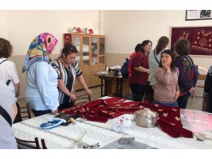 Beypazarı Halk Eğitim Merkezi model olmayı sürdürüyor