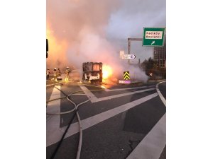 TEM Otoyolu‘nda otobüs alev alev yandı