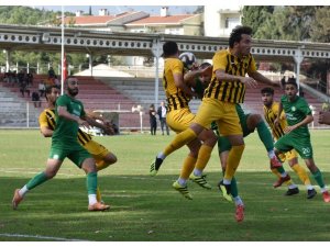 Aliağaspor FK evinde 3 puan kaptırdı