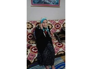 Ezanı dinlerken 3.kattan düşen yaşlı kadın öldü