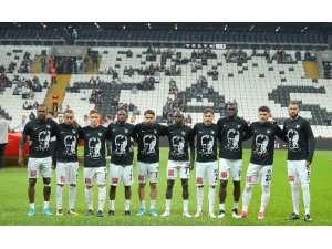 Süper Lig: Beşiktaş: 0 - Denizlispor: 0 (Maç devam ediyor)