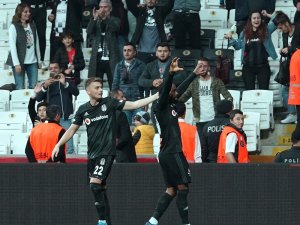 Beşiktaş evinde tam 1 yıldır kaybetmiyor