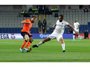 Süper Lig: Medipol Başakşehir: 2 - MKE Ankaragücü: 1 (Maç sonucu)