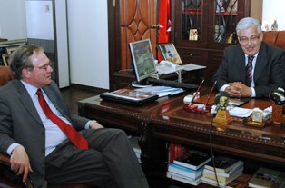 'Selçuk Üniversitesi çok büyük'