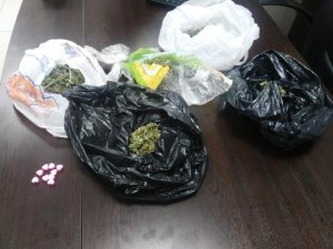 Uyuşturucu operasyonunda esrar ve bonzai ele geçirildi