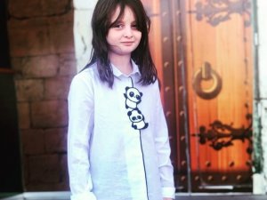 Kendisi küçük, acısı büyük