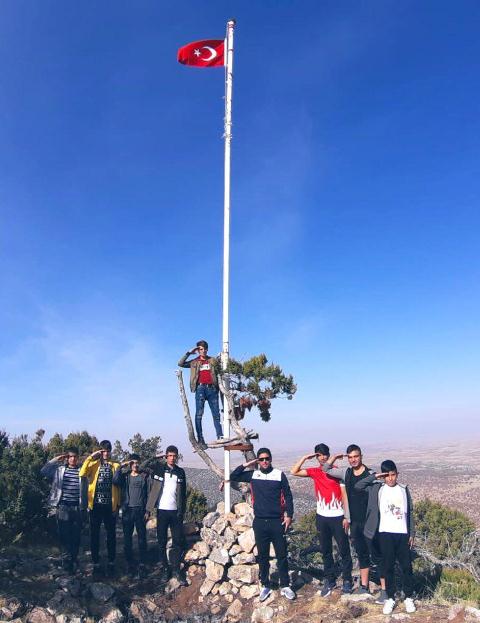 Milli bisikletçilerin Türk bayrağı sevdası