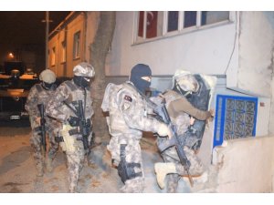 Başakşehir’de uyuşturucu operasyonu 25 kişi gözaltı
