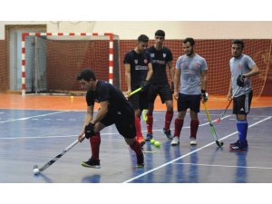 Trabzon’da devam eden Hokey Milli Takım kampında tempo arttı