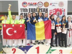 Tavşanlı Karate Kulübü Avrupa’dan madalyalar ile döndü