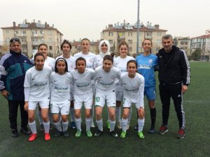 Kadınlar futbolda Konya derbisi Konya İY’nin