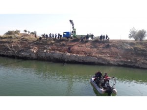 Annesinin çelik kasasını çalmak için şeytanın aklına gelmeyecek plan yaptı