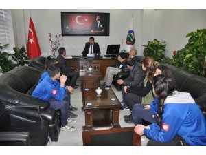 Yüksekova’dan milli takım seçmelerine 4 kadın futbolcu