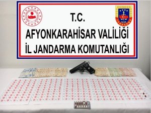 Uyuşturucu madde satıcılarına darbe