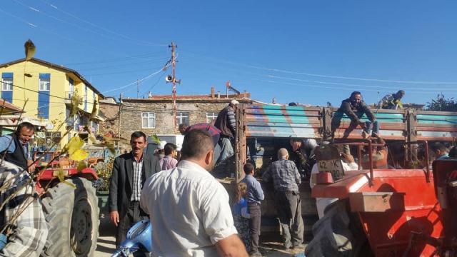 Hüyüklü üreticilere ücretsiz badem, ceviz ve ıhlamur fidanı dağıtıldı