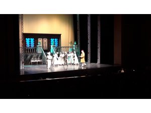 SAMDOB "Çalıkuşu" balesini Sivas'ta sahneledi