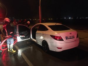 Seyir halindeki araç alev aldı