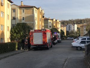 Ev yangınında bir kişi dumandan etkilendi