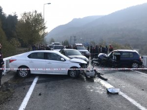 Karabük'teki zincirleme trafik kazasında 4 kişi yaralandı