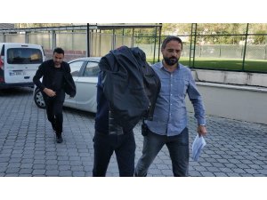 Polis yüzden fazla kamera görüntülerini inceleyerek kapkaççıyı yakaladı